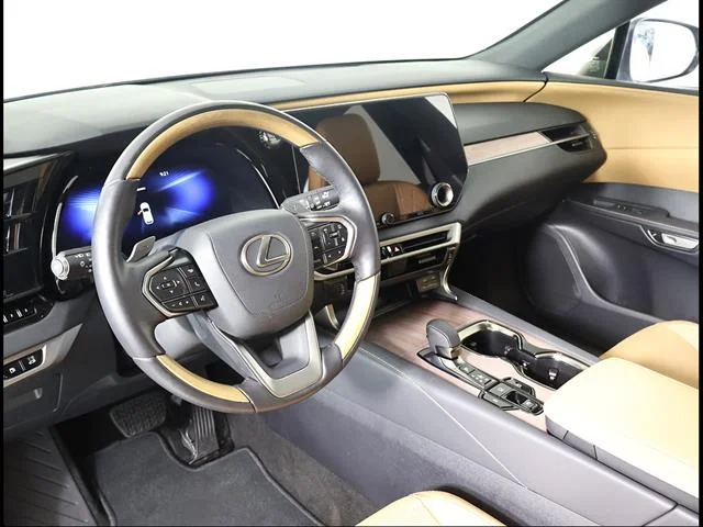 Certified Used 2025 IRIDIUM Lexus Premium image 6