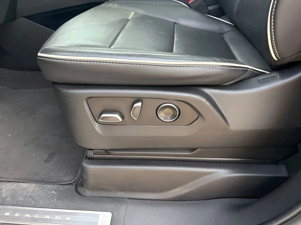 Used 2023 Black Cadillac Sport image 10