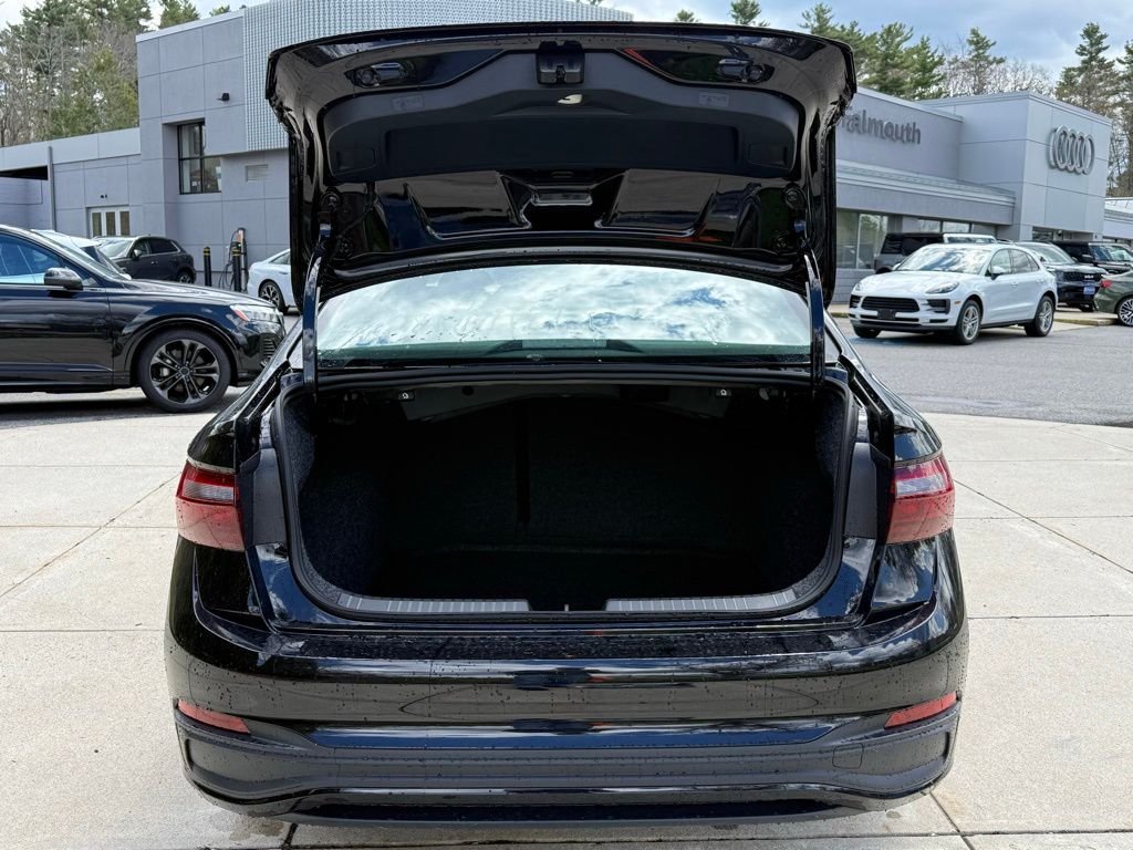 New 2026 Black Volkswagen 1.5T Sport image 16