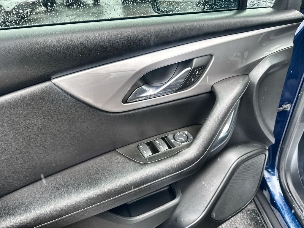 Used 2022 Blue Chevrolet LT image 13