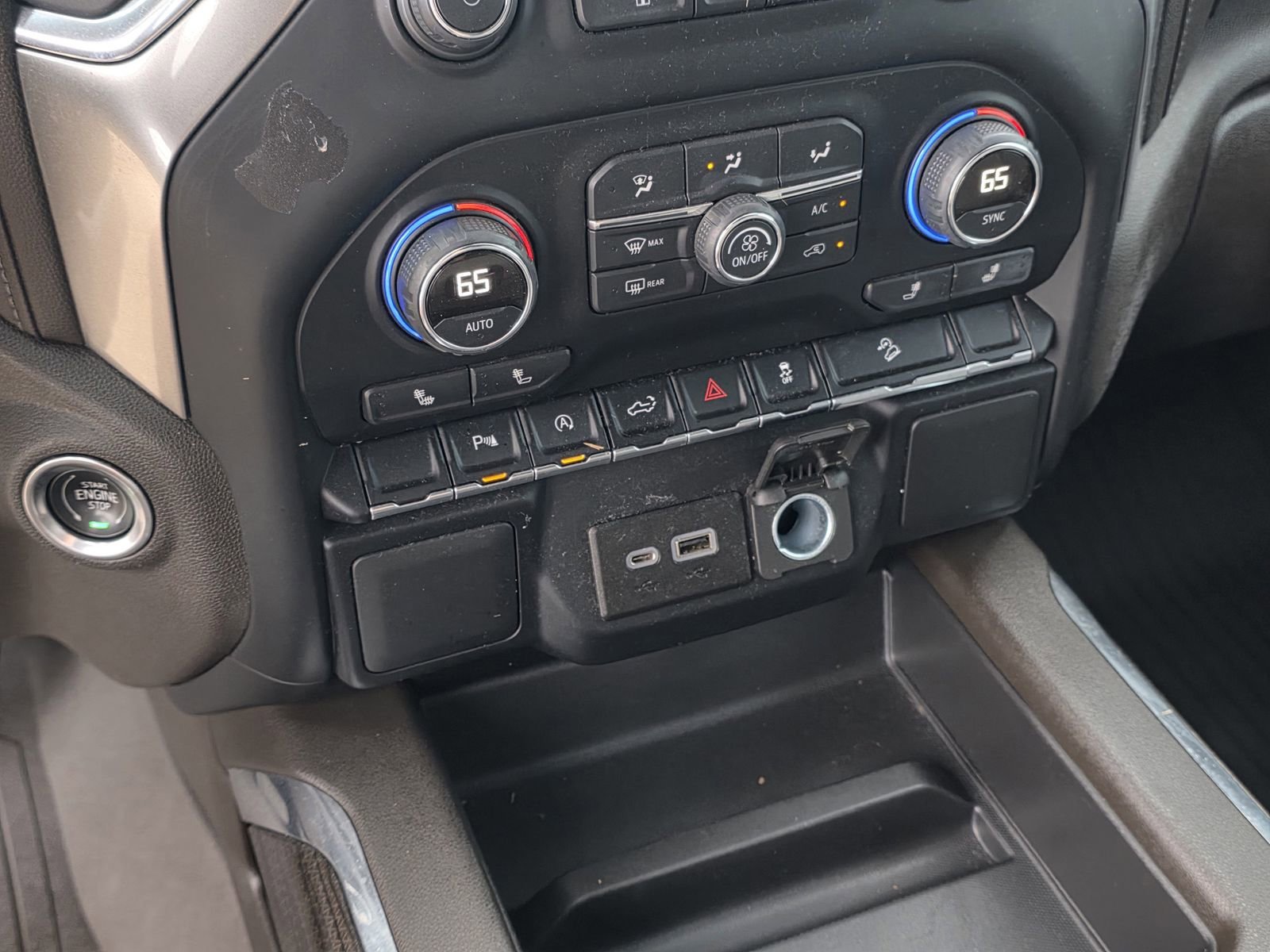 Used 2022 Summit White Chevrolet RST image 13