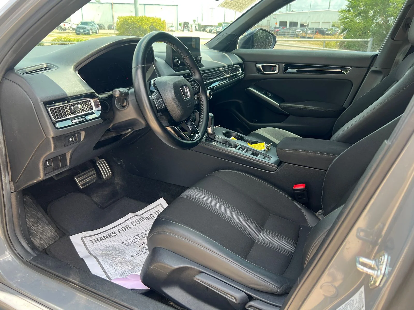 Used 2025 Urban Gray Pearl Honda 4D HYBRID SPORT image 17