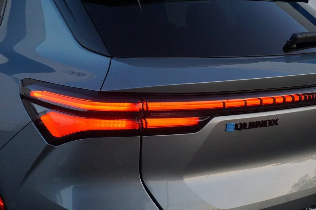 2026 Chevrolet Equinox EV RS - Photo 30