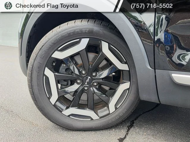 2023 Kia Telluride S - Photo 13