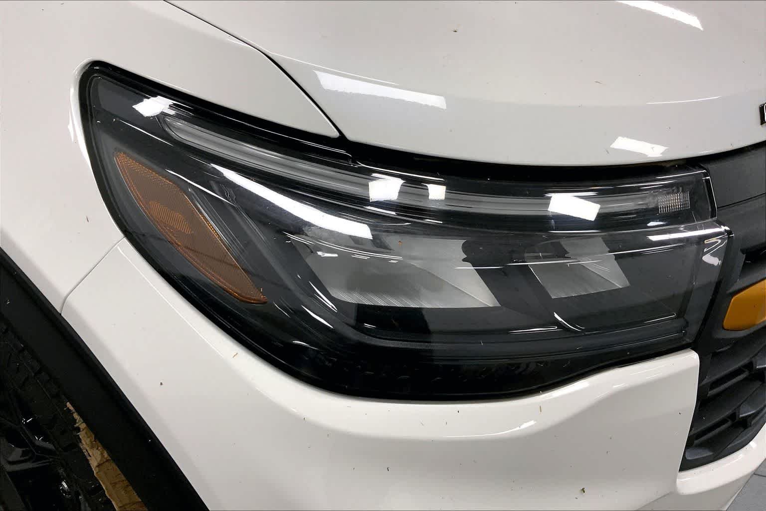New 2026 Star White Metallic Tri-Coat Ford Tremor® image 13