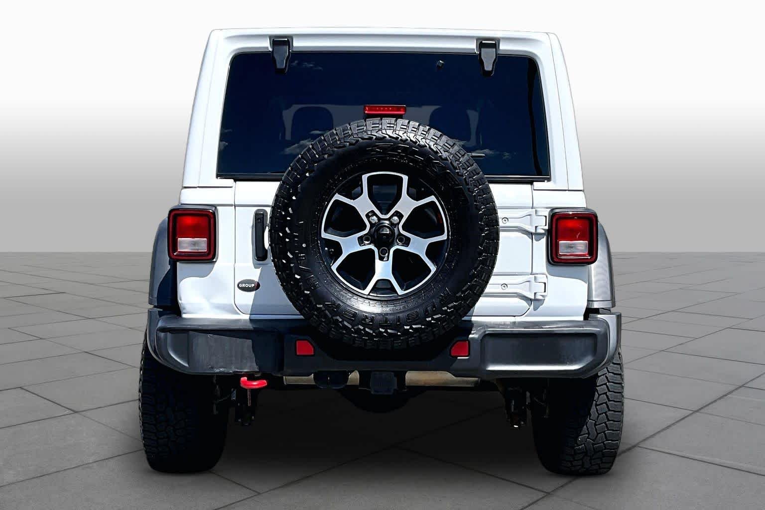 Used 2022 Bright White Clearcoat Jeep Unlimited Rubicon image 5
