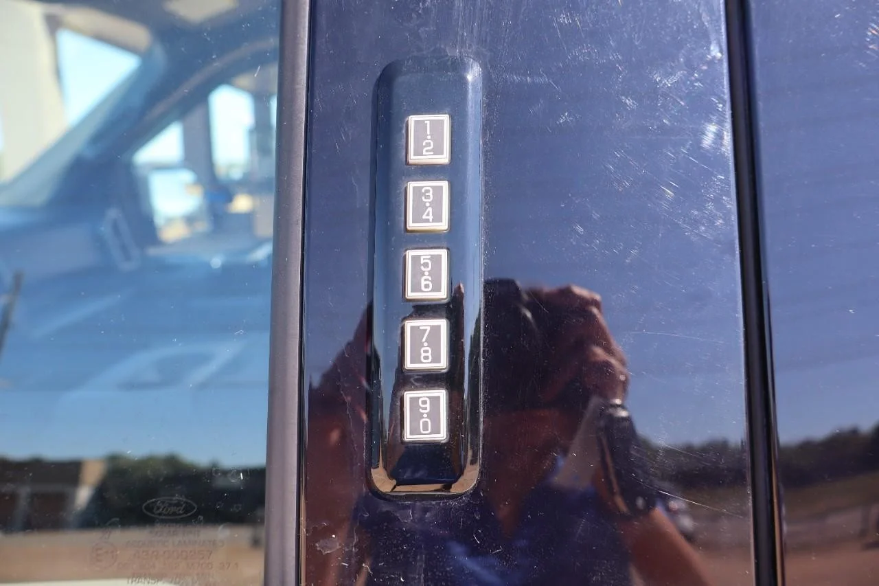 Used 2019 Ingot Silver Ford XLT image 8