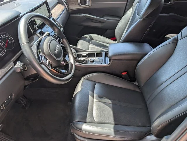 Used 2023 Green Kia X-Line S image 8