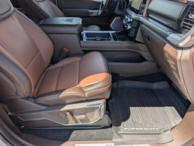 New 2026 Star White Metallic Tri-Coat Ford F-350® King Ranch® image 32