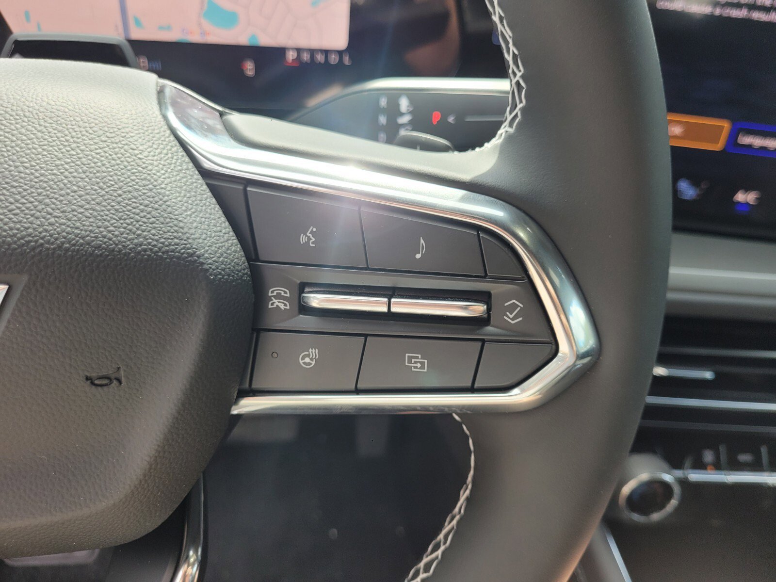 2025 Chevrolet Traverse LT - Photo 33