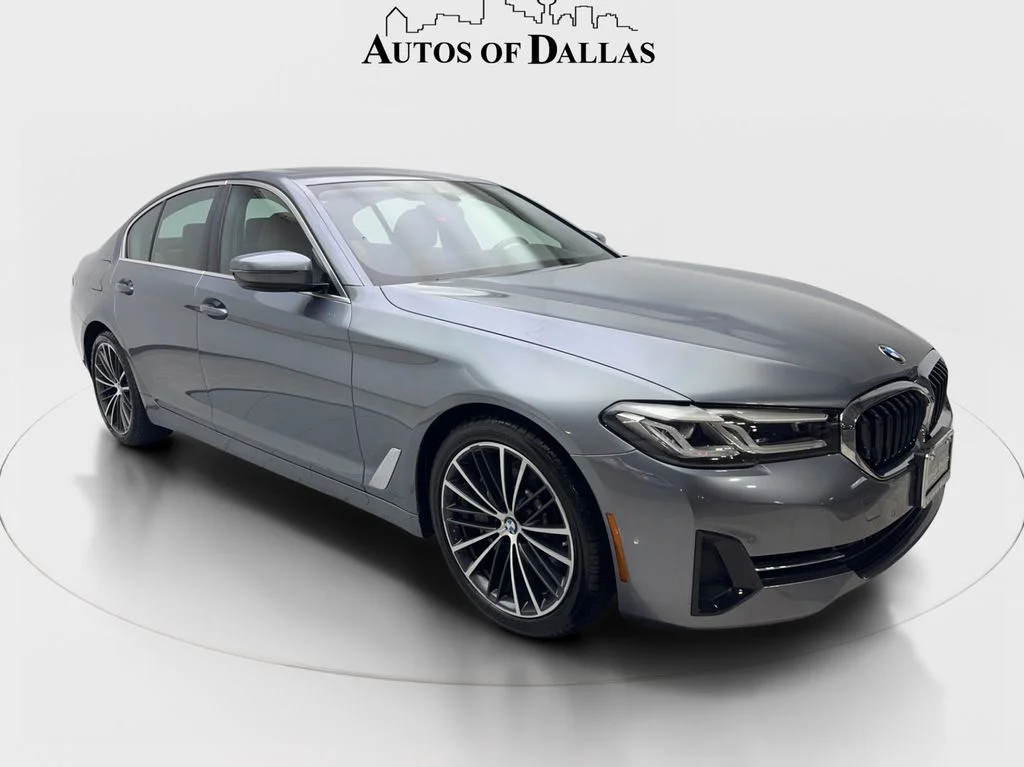 Used 2022 Blue BMW 530i xDrive image 4