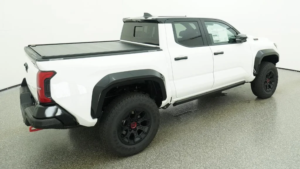 2026 Toyota Tacoma TRD Pro - Photo 14