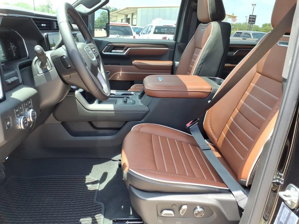 New 2026 Onyx Black GMC Denali Ultimate image 16