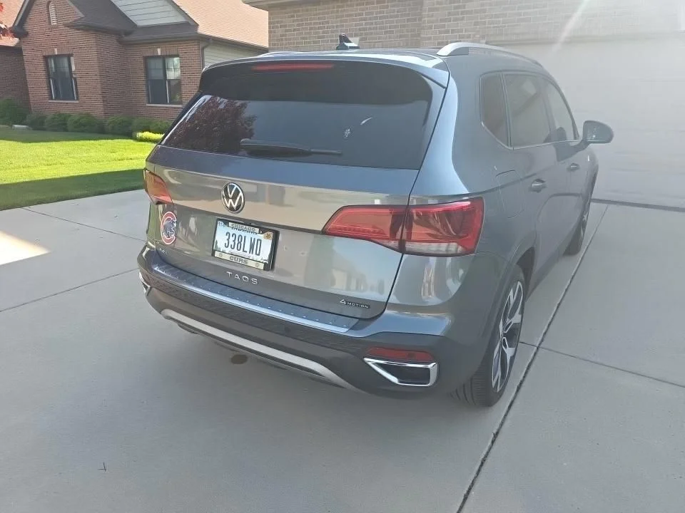 Used 2022 Gray Volkswagen 1.5T SEL image 4