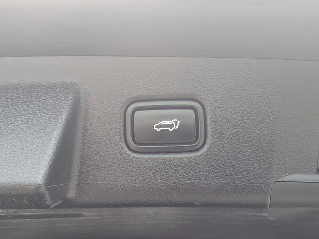 Used 2022  Kia SX image 19