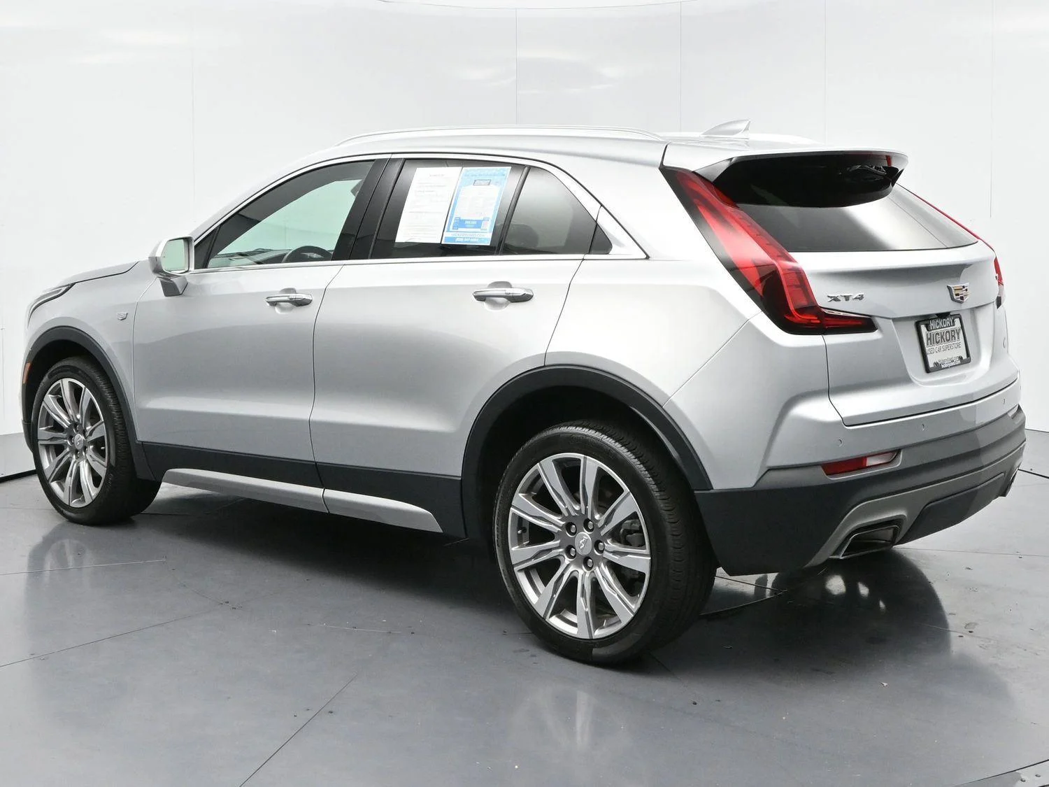 Used 2020 Radiant Silver Metallic Cadillac FWD Premium Luxury image 5