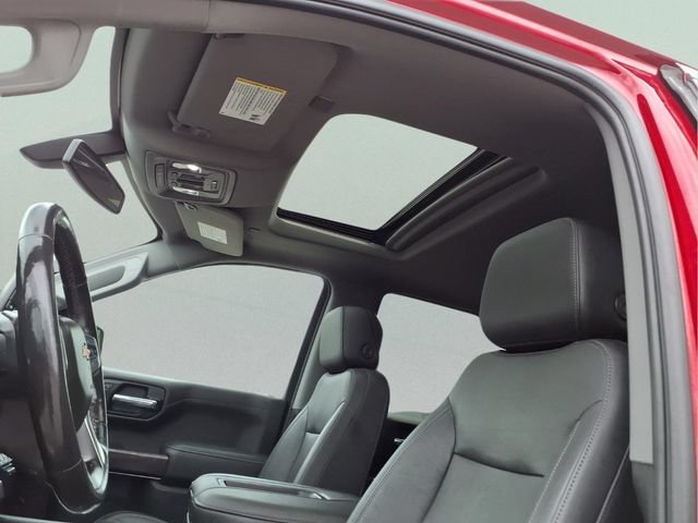 Used 2019 CAJUN RED TINTCOAT Chevrolet LTZ image 17