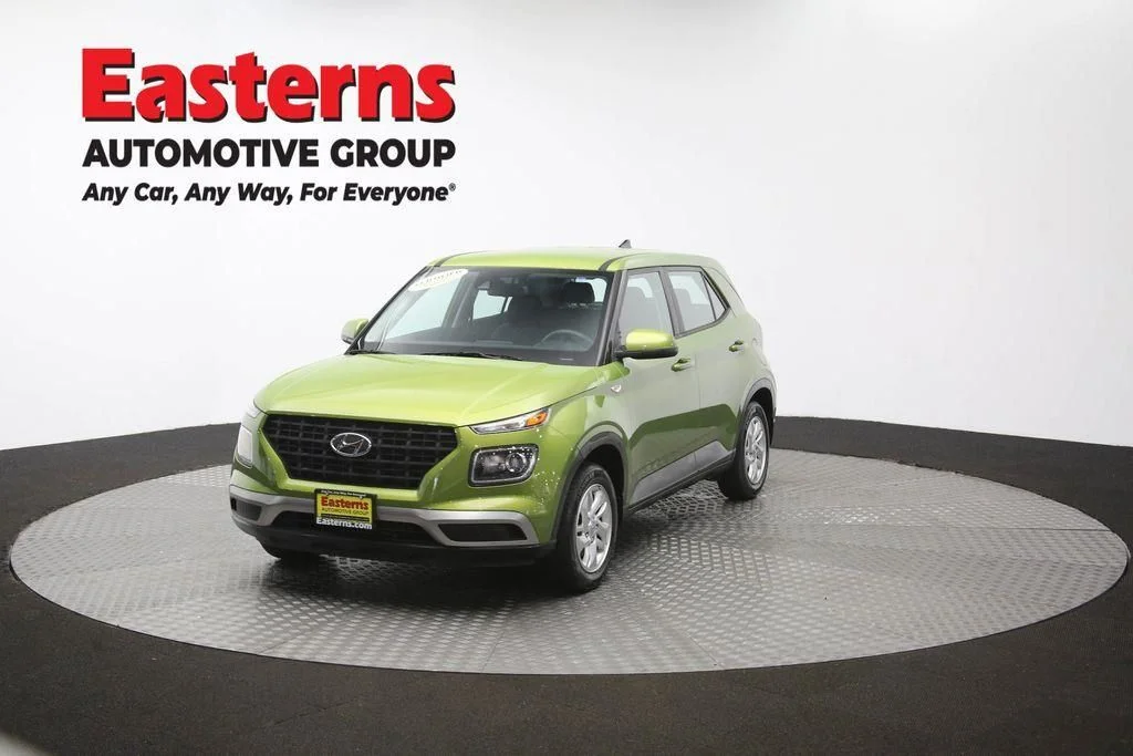 Used 2022 Green Hyundai SE image 56