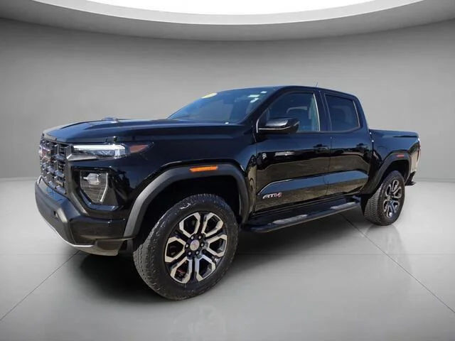 Used 2023 Onyx Black GMC 4WD AT4 image 9