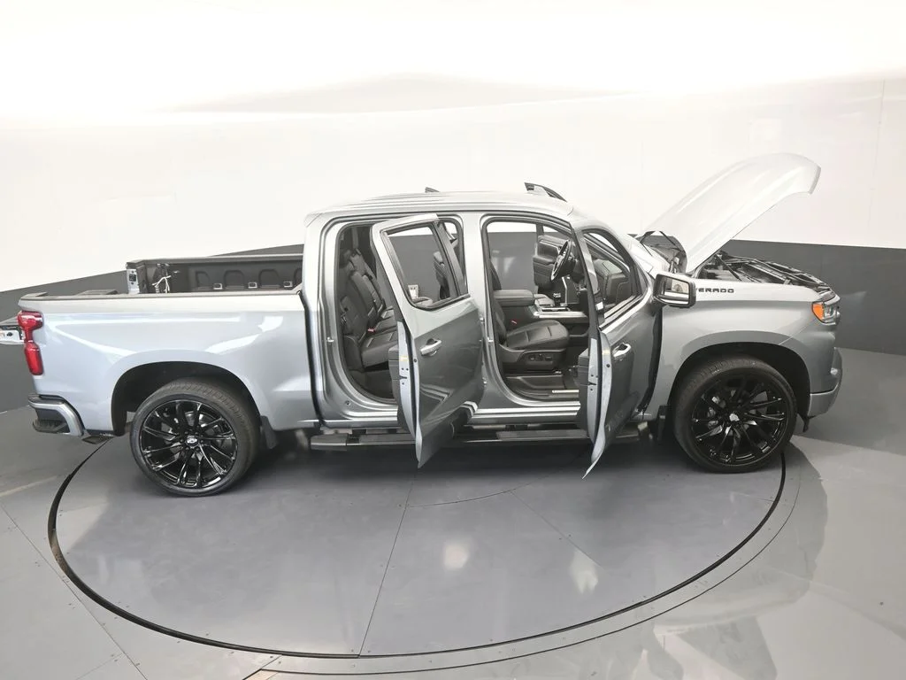 Used 2025 Sterling Gray Metallic Chevrolet LTZ image 85