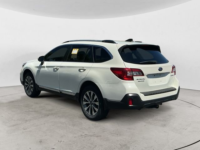 Used 2018 White Subaru 2.5i image 3