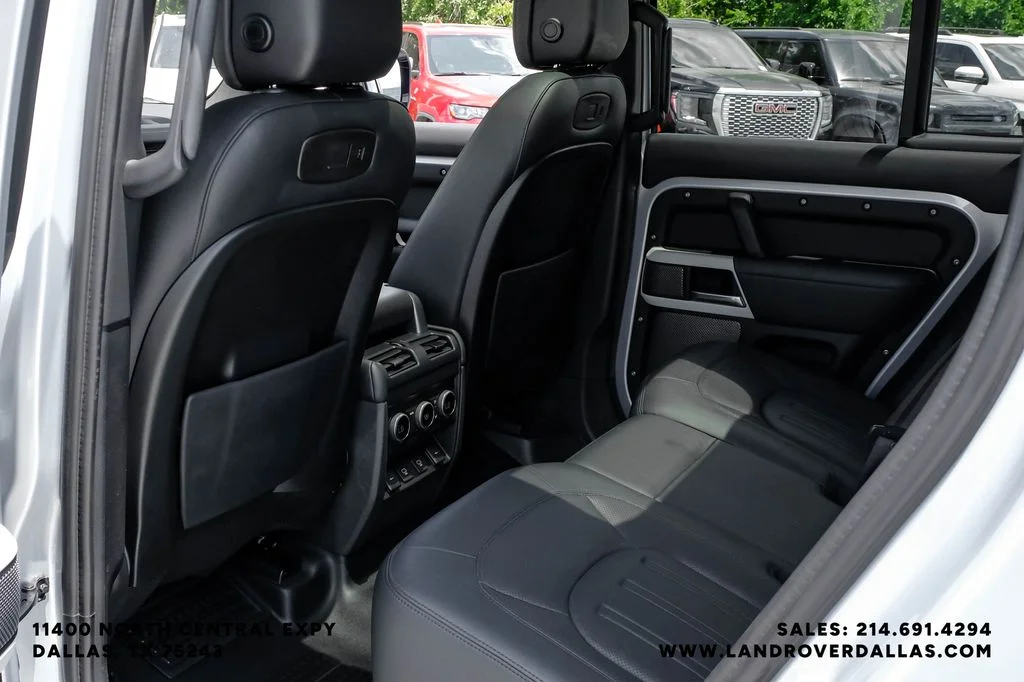 Used 2022 Hakuba Silver Metallic Land Rover XS Edition image 40