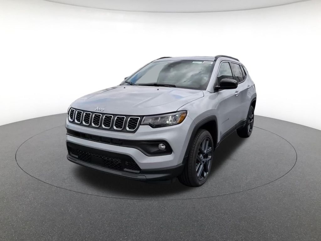 New 2026 Silver Zynith Metallic Clearcoat Jeep Altitude Special Edition image 13
