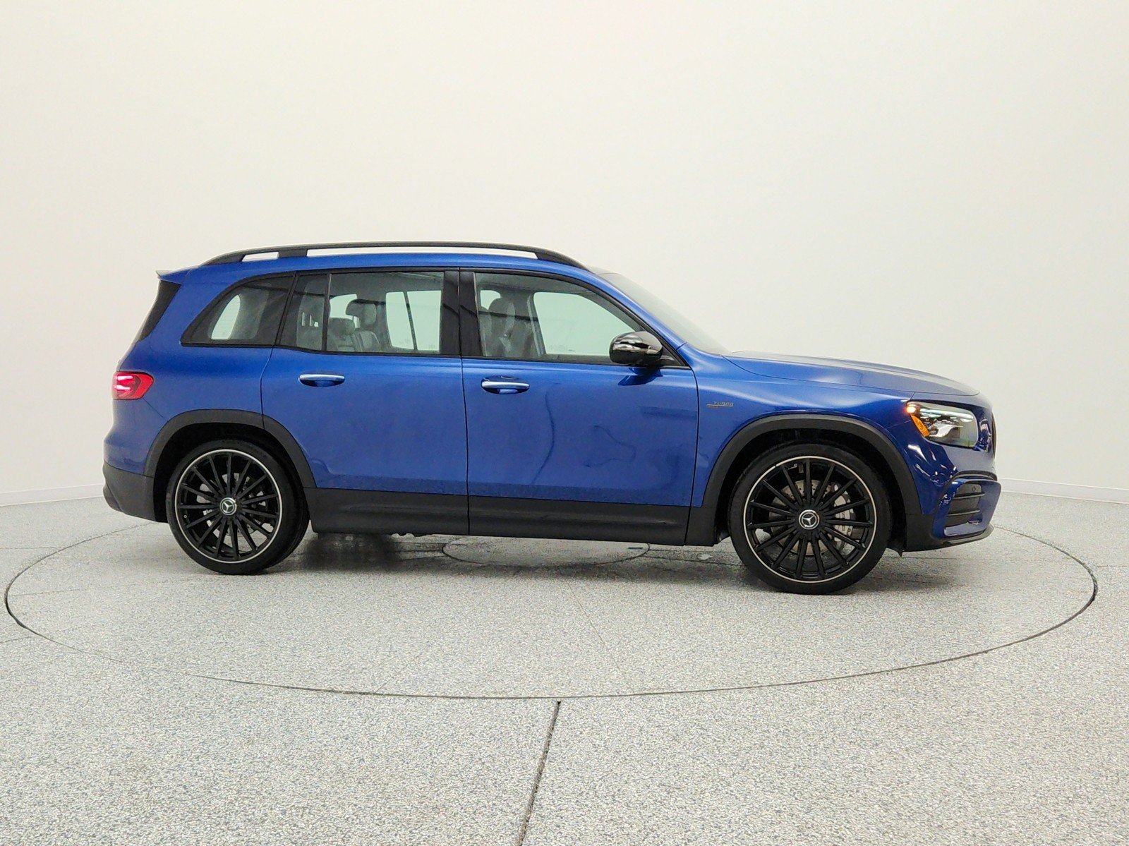 Used 2025 Starling Blue Metallic Mercedes-Benz AMG® GLB 35 4MATIC SUV image 4