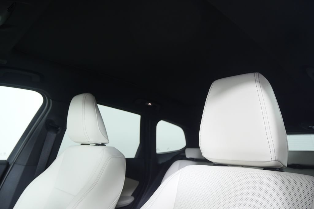 New 2027 Jet Black BMW xDrive28i image 11
