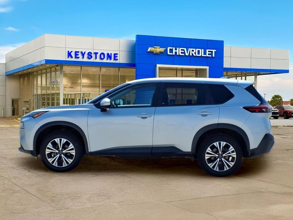 Used 2023 Silver Nissan SV image 4