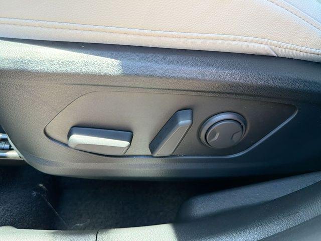New 2026 White Hyundai SEL Plus AWD image 16