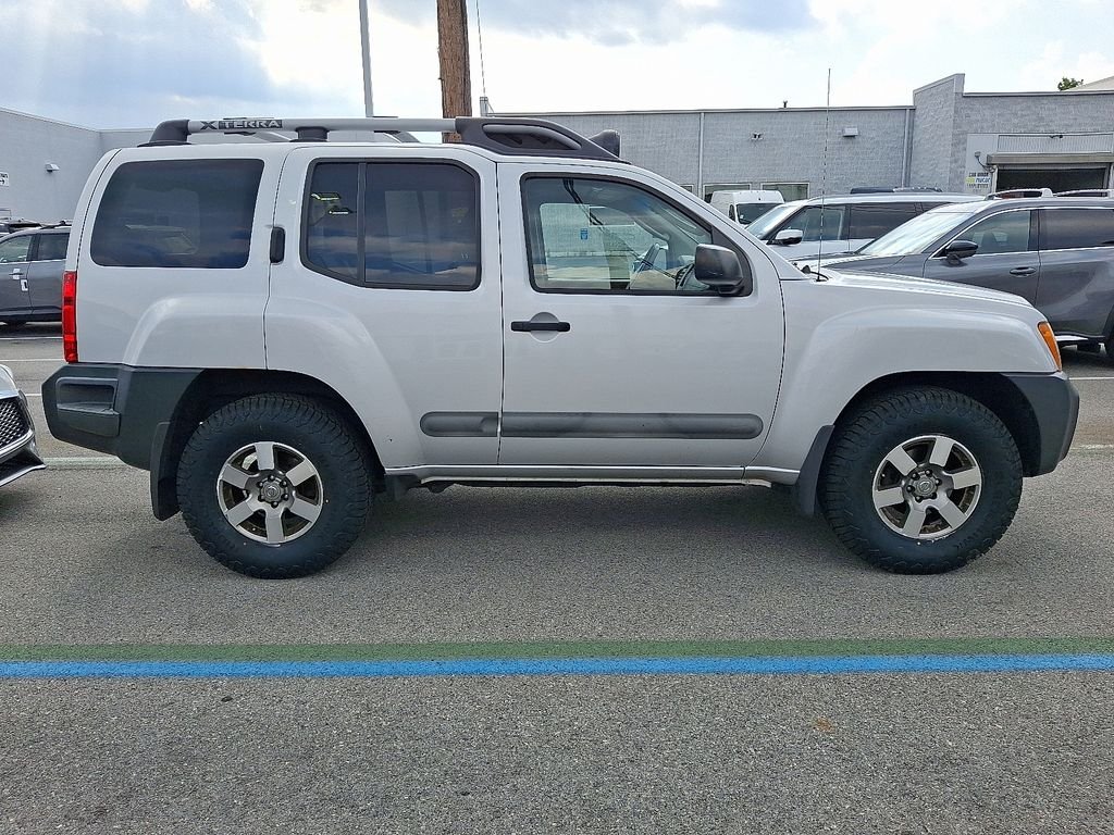 Used 2012 Silver Nissan PRO-4X image 7