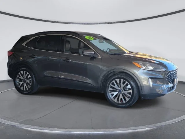 Used 2020 Ford Escape Titanium with VIN 1FMCU9J98LUA15423 for sale in Woodbury, NJ