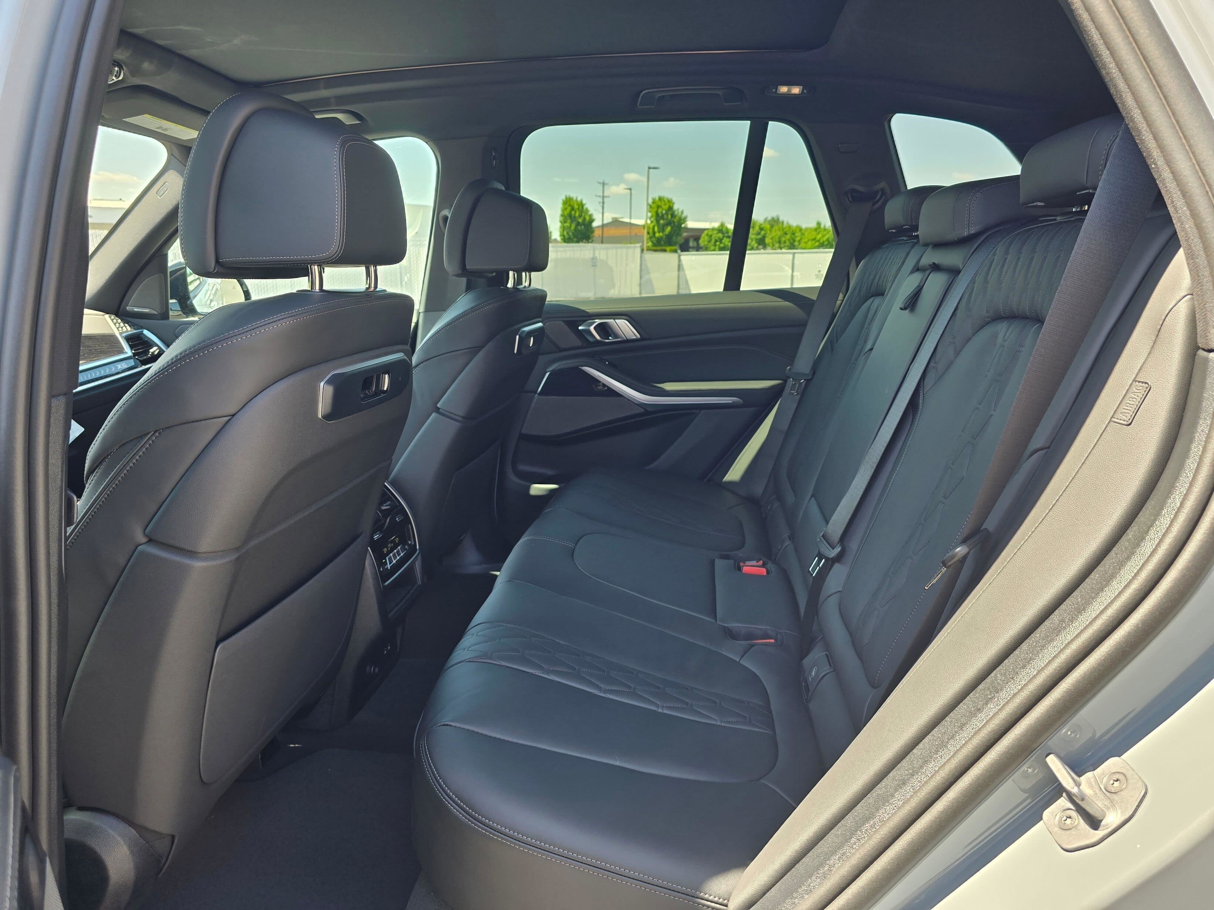 New 2026 Brooklyn Grey Metallic BMW xDrive40i image 12