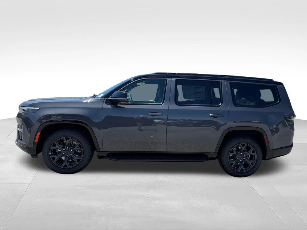 New 2026 Baltic-Gray Metallic Clear-Coat Exterior Paint Jeep Upland image 2