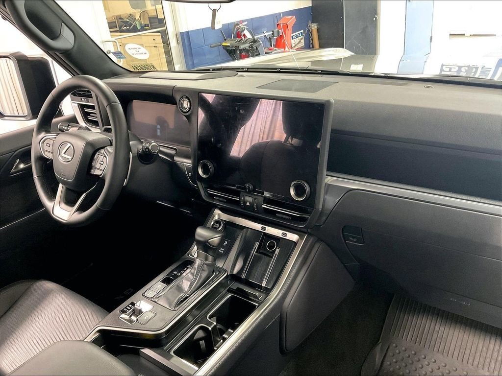 Used 2024 Silver Lexus 550 Premium+ image 14
