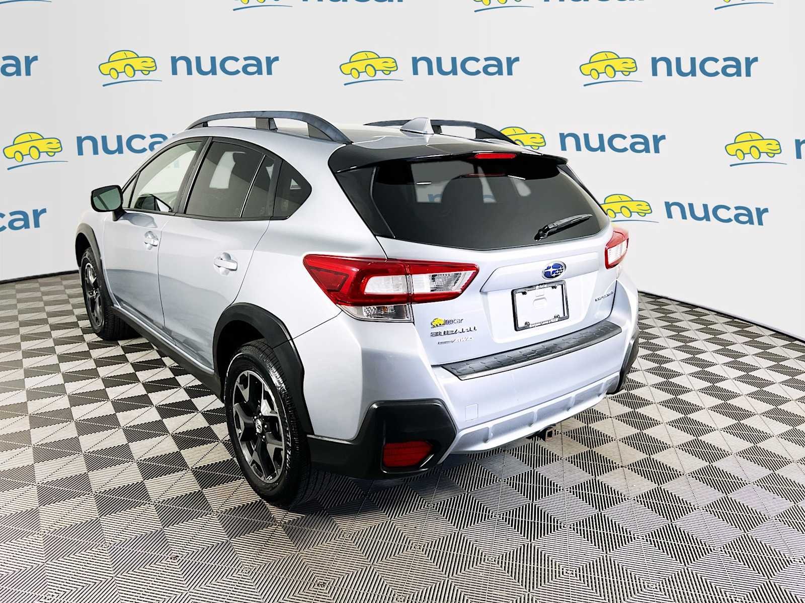 Used 2018 Ice Silver Metallic Subaru Premium image 5