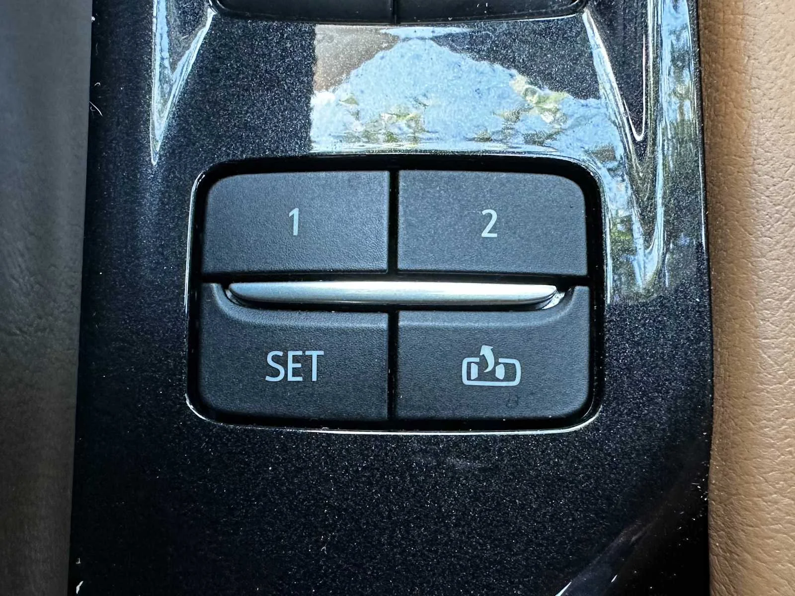 Used 2023 Argent Silver Metallic Cadillac Sport image 16