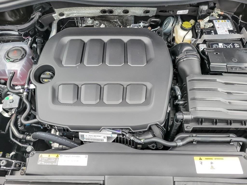 New 2026 Deep Black Pearl Volkswagen 2.0T SE image 7