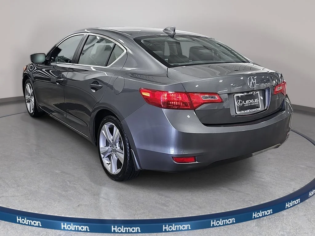 Used 2013  Acura 2.0L image 8