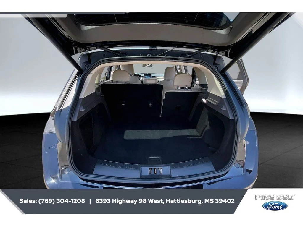 Used 2022 Infinite Black Metallic Clearcoat Lincoln Standard image 20