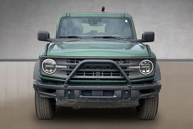 Used 2022 Green Ford Base image 3