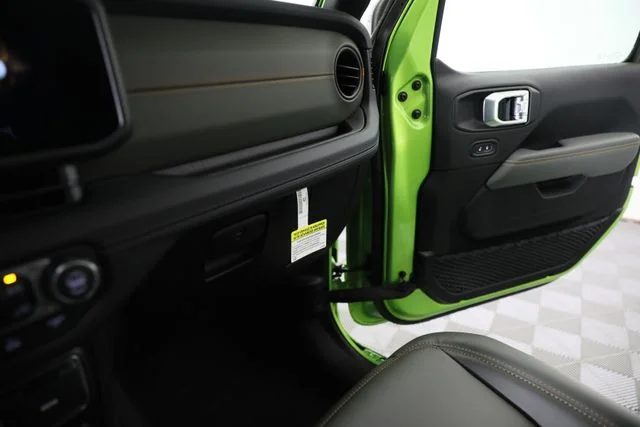 New 2026 Mojito Exterior Paint Jeep Mojave X image 16