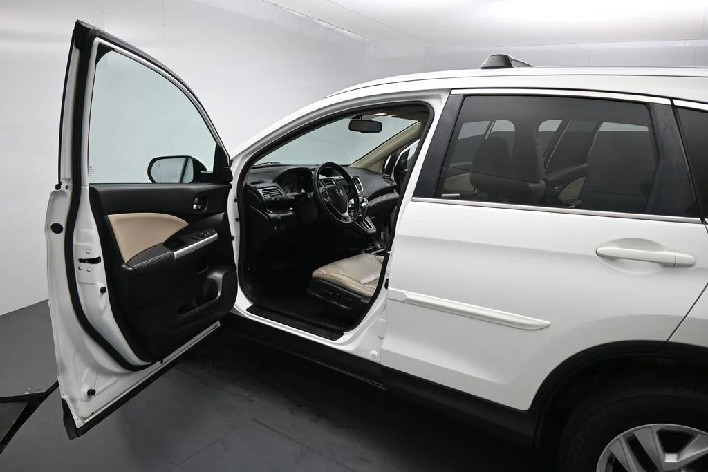 Used 2016 White Honda EX-L image 7