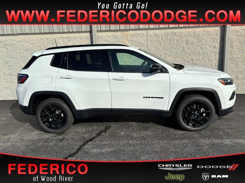 New 2026 Bright White Clear-Coat Exterior Paint Jeep Latitude Altitude 4x4 image 1