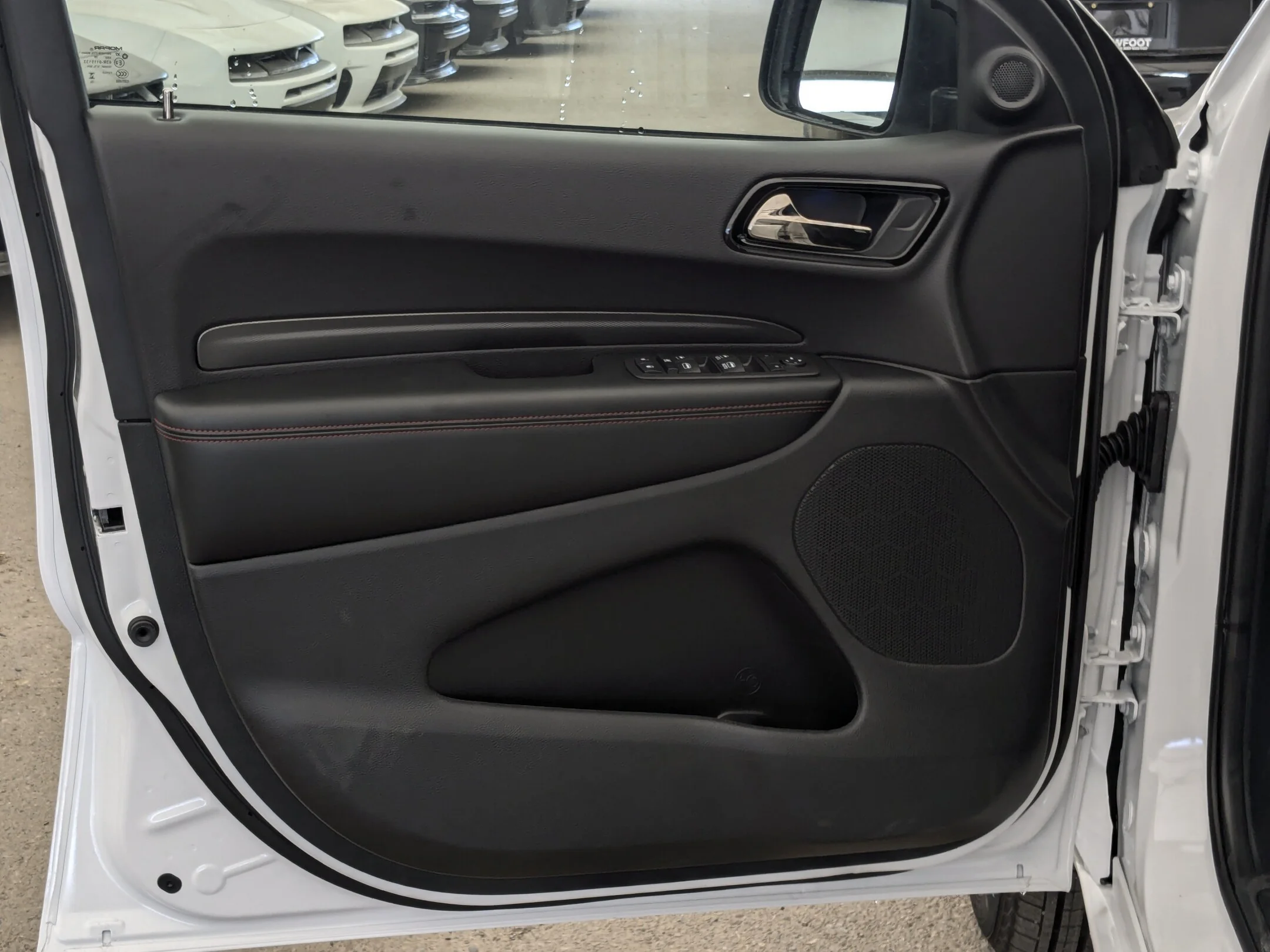 New 2026 White Dodge SXT - - 18 Alum Wheels - Michelin All-Season Tires - Remote Start - Heated Steering Wheel & More! image 12