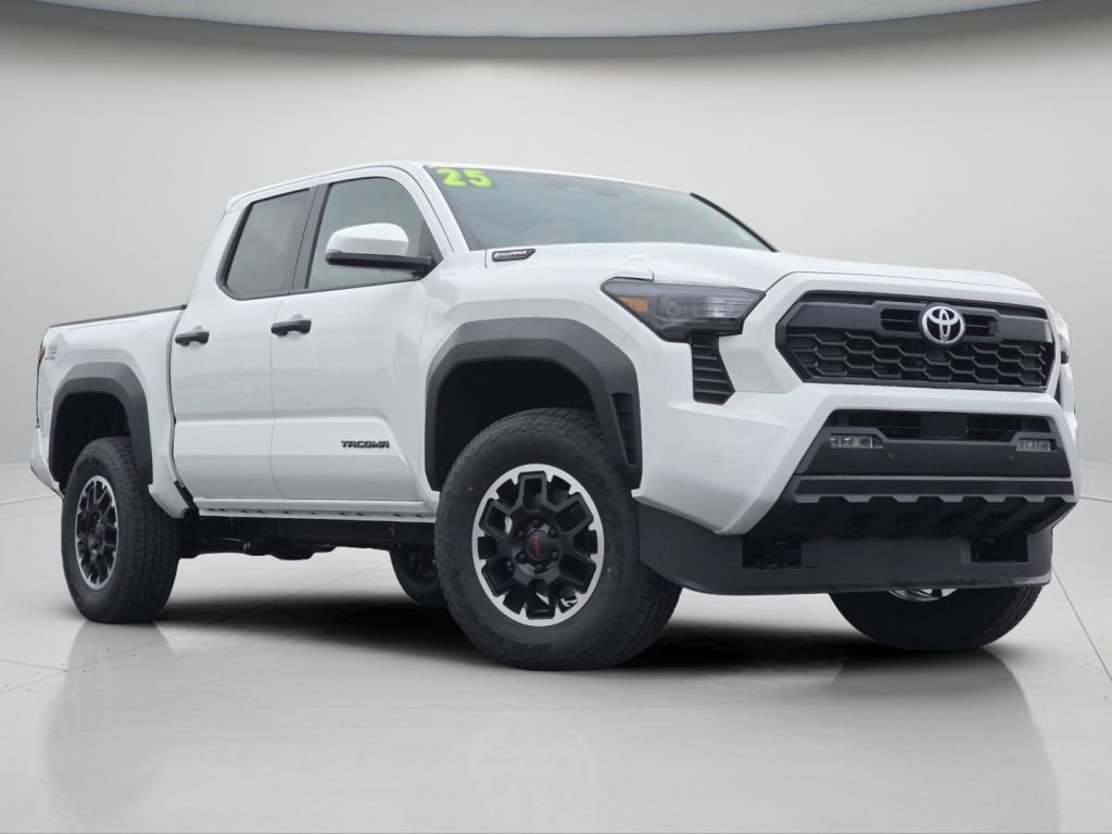 2025 Toyota Tacoma TRD Off Road - Photo 2