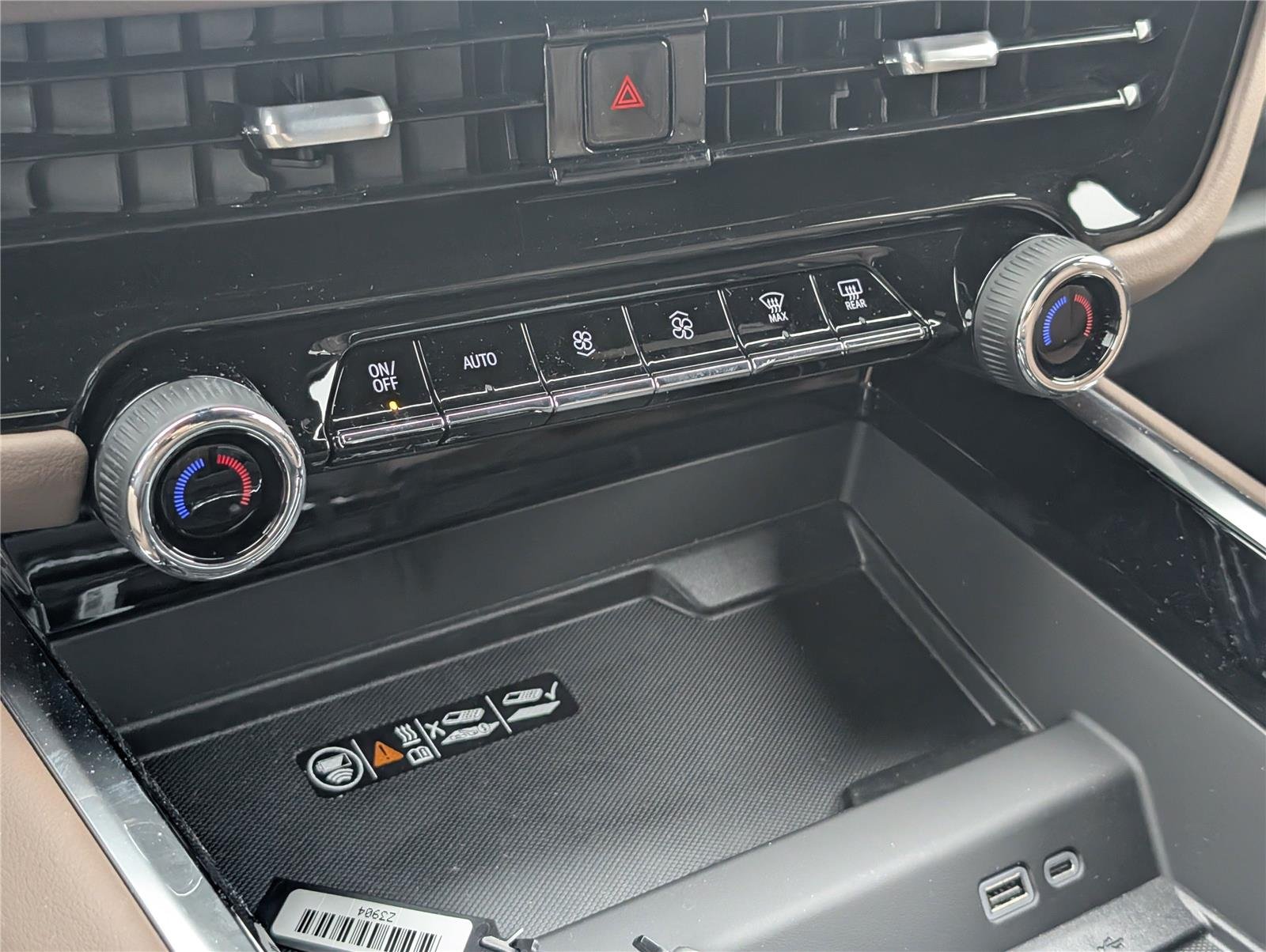 2026 Chevrolet Suburban High Country - Photo 20