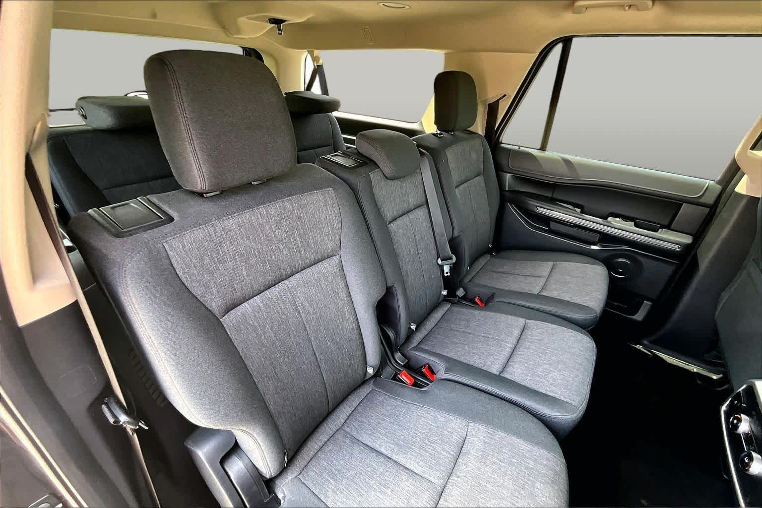 Used 2024 Agate Black Metallic Ford XLT image 20