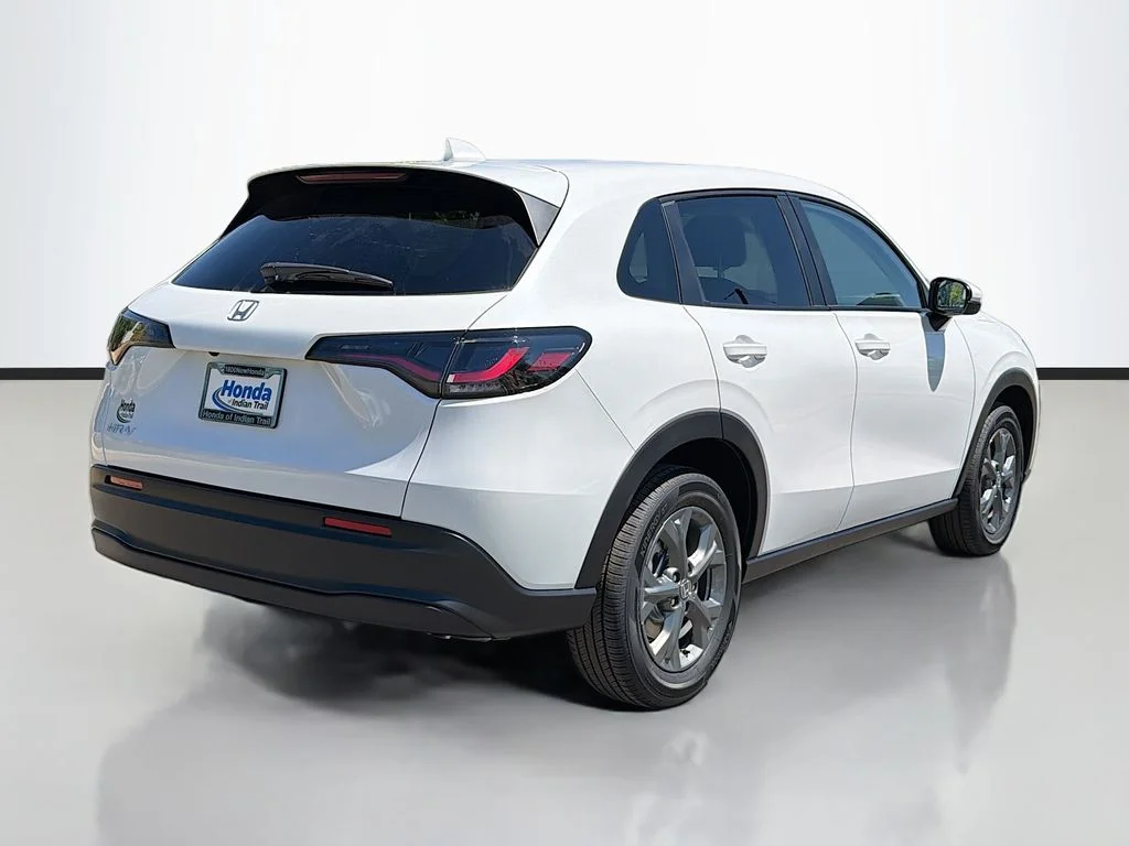 New 2026 Platinum White Pearl Honda LX image 6